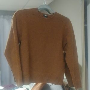 Uniqlo wool sweater